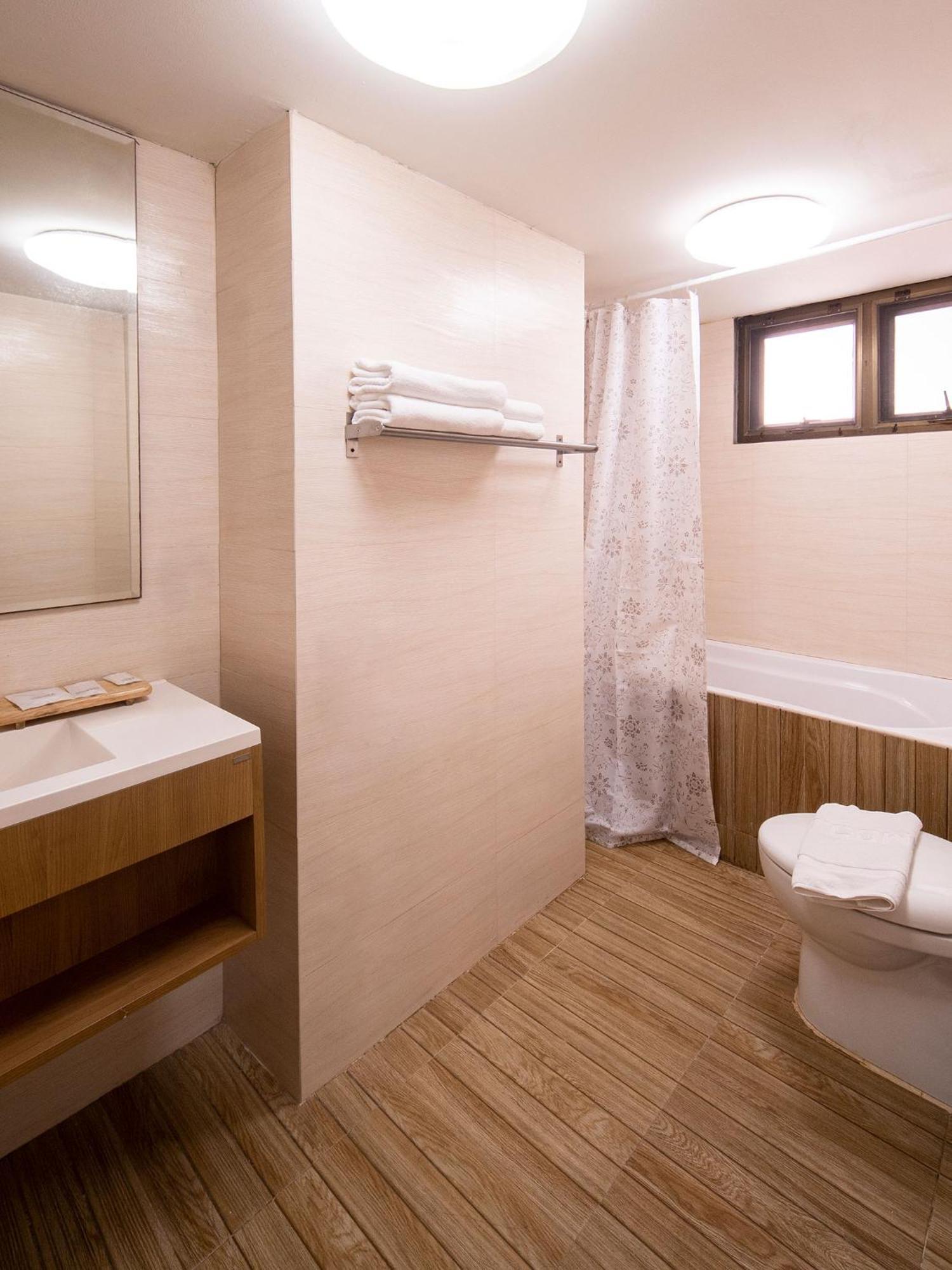 Crystal Resort Korat Nakhonratchasima Exteriér fotografie