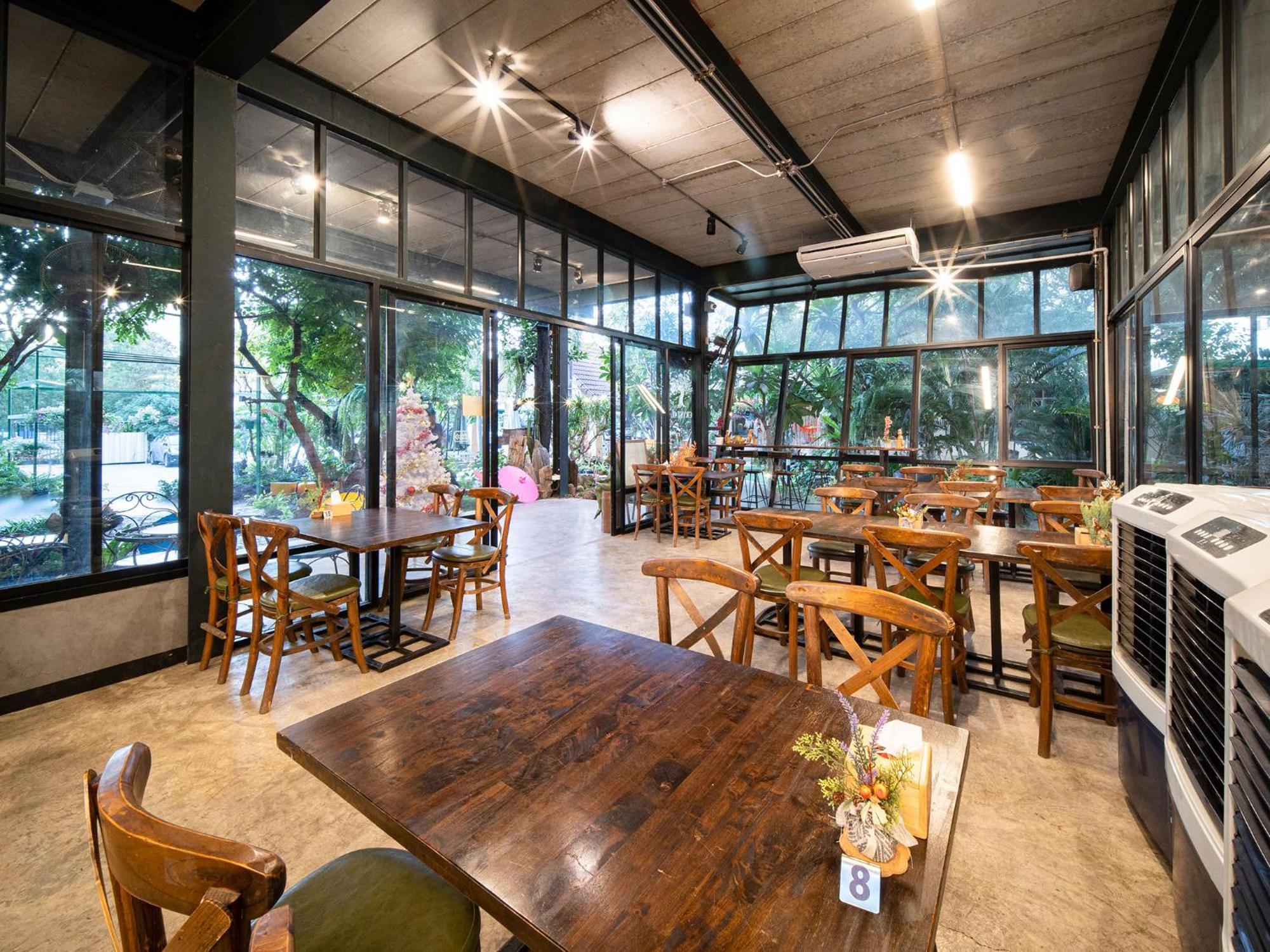 Crystal Resort Korat Nakhonratchasima Exteriér fotografie